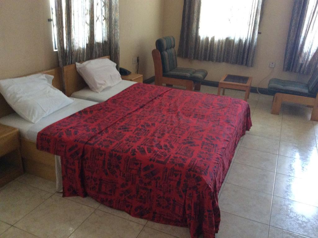 Nana Bema Hotel Cape Coast Ngoại thất bức ảnh